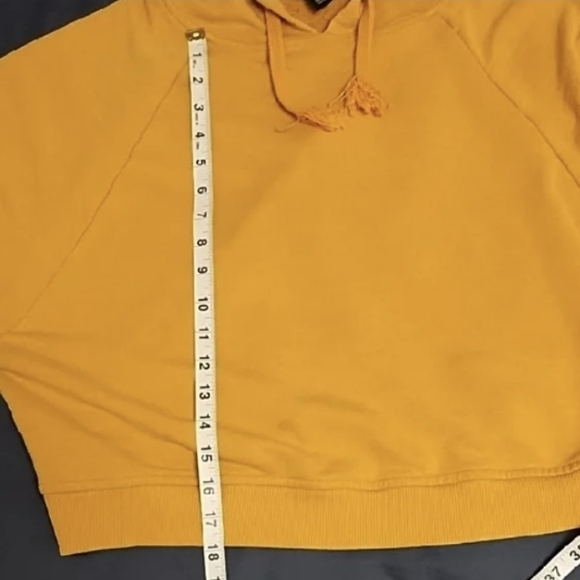 New Look Women's Yellow Hoodie - Picture 8 of 8
